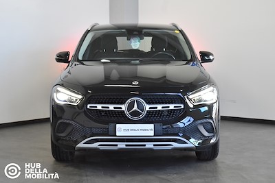 MERCEDES-BENZ GLA 180 Automatic Business Extra